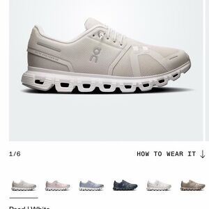On Running Cloud Sneakers in Light Gray